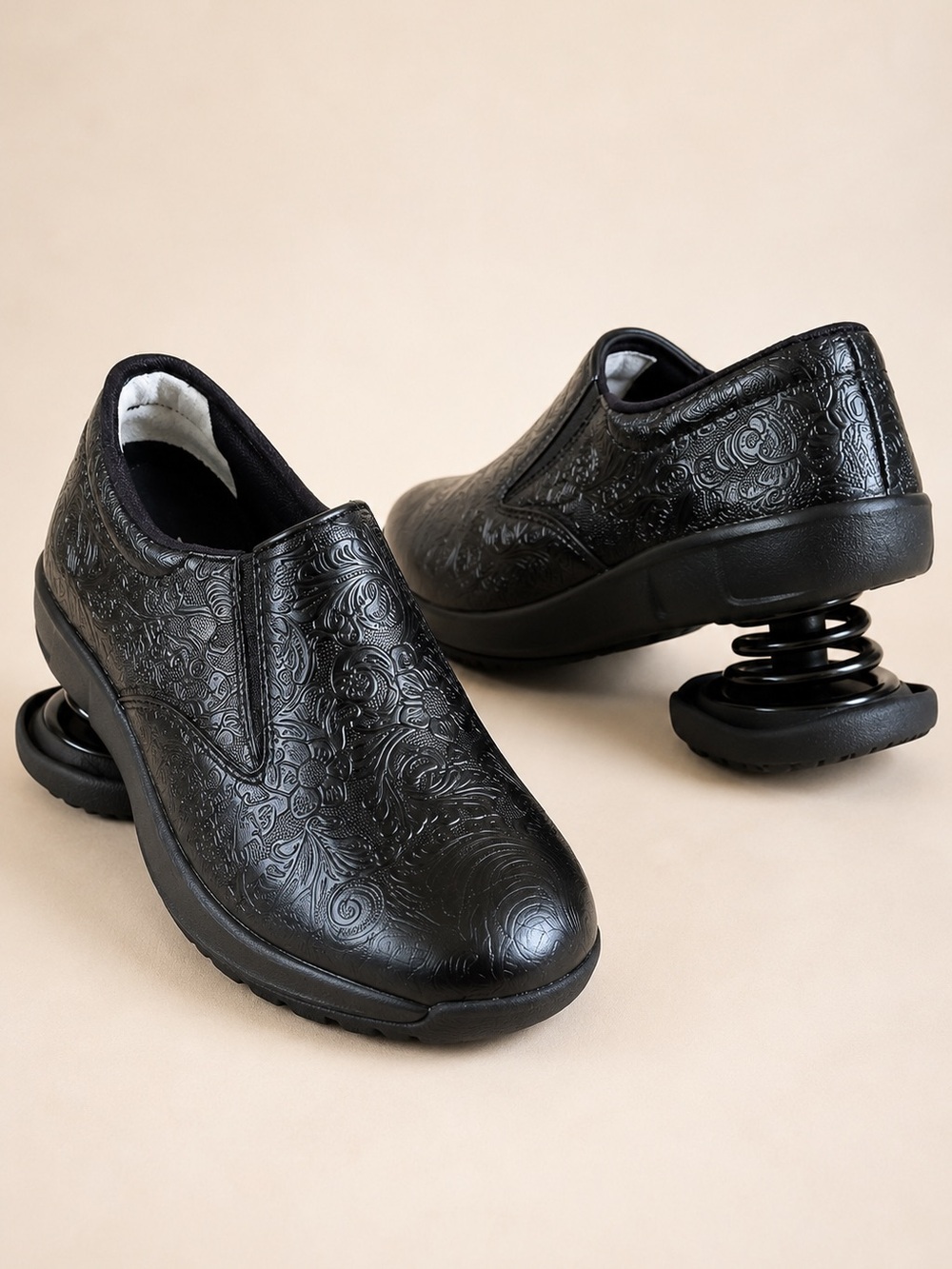 Z-CoiL Embossed Leather Spring Heel Comfort Shoes 9.5 Orthopedic Walking Clogs